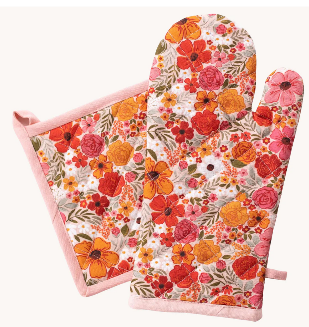 Rosewood Blooms Oven Mitt + Pot Holder Set