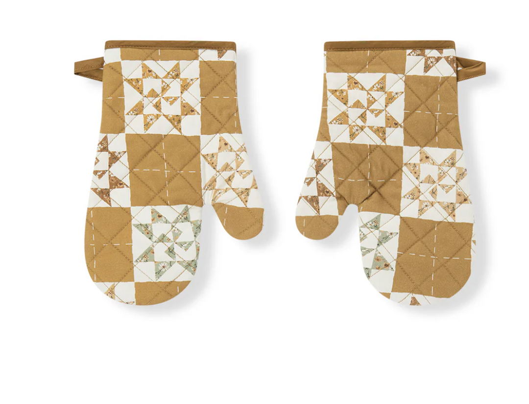 Quilted Oven Mitt Set