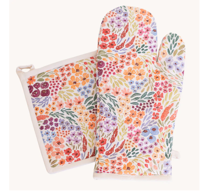 Countryside Blooms Oven Mitt + Pot Holder Set