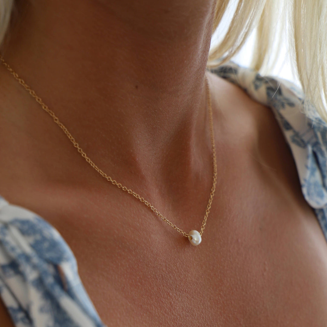 Pearl Cove Necklace in Sliver