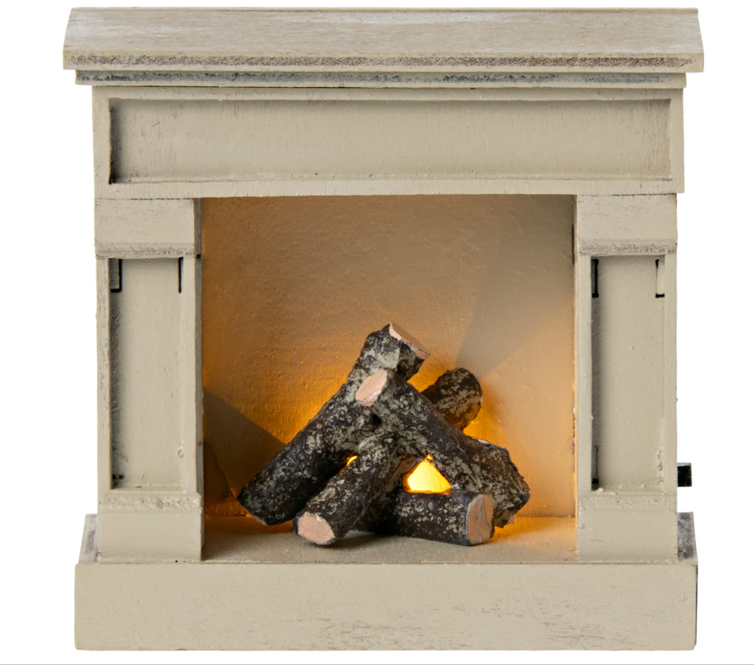 Off White Fireplace, Mouse