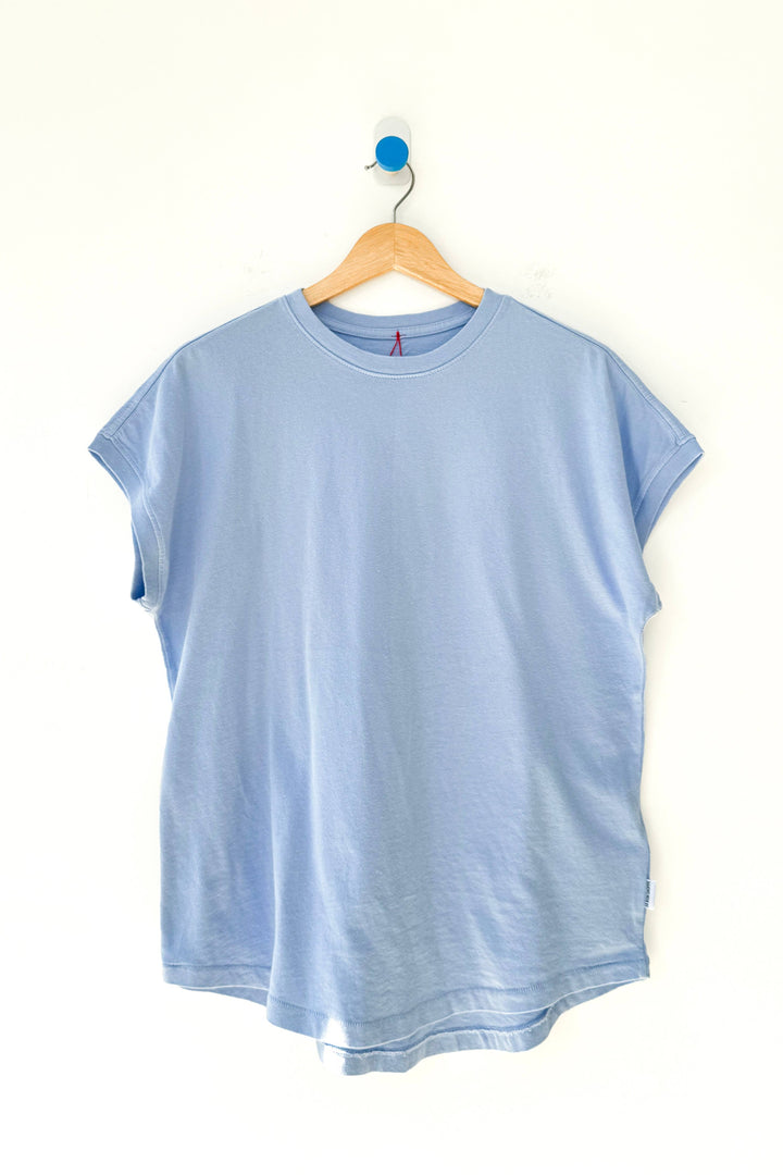 Ease Tee in Serenity