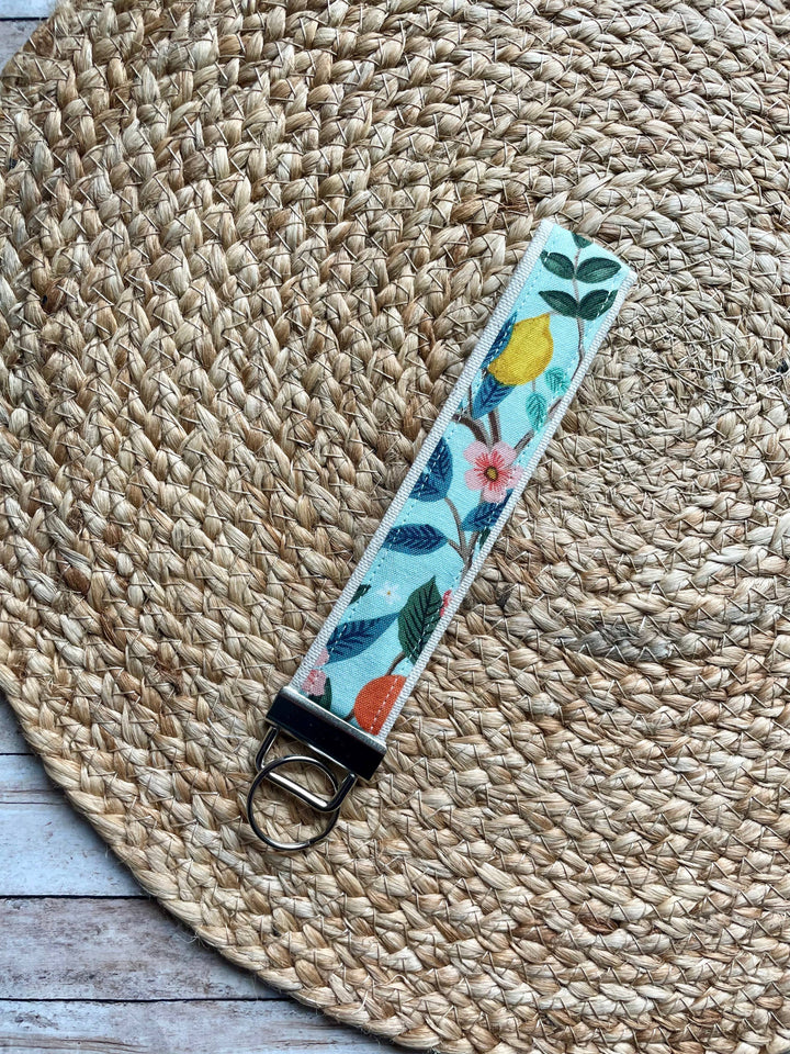 Lt. Citrus Grove Mint Keychain Wristlet