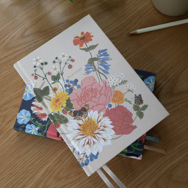 GARDEN FLORA | LINEN-BOUND UNDATED WEEKLY PLANNER