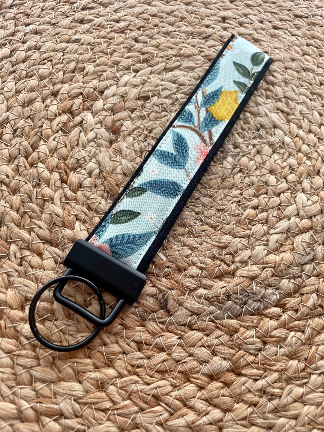 Citrus Grove Mint Keychain Wristlet
