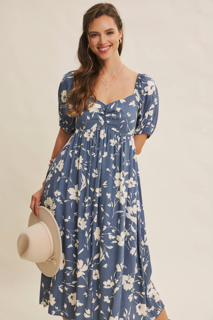 Flowy Sweetheart Neck Midi Dress With Pockets