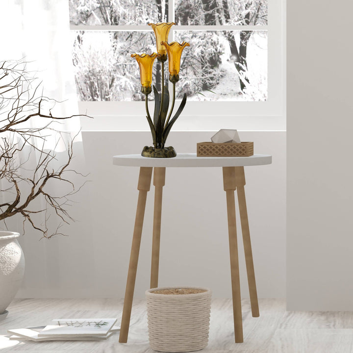 Lily Shaped Table Lamp in Amber