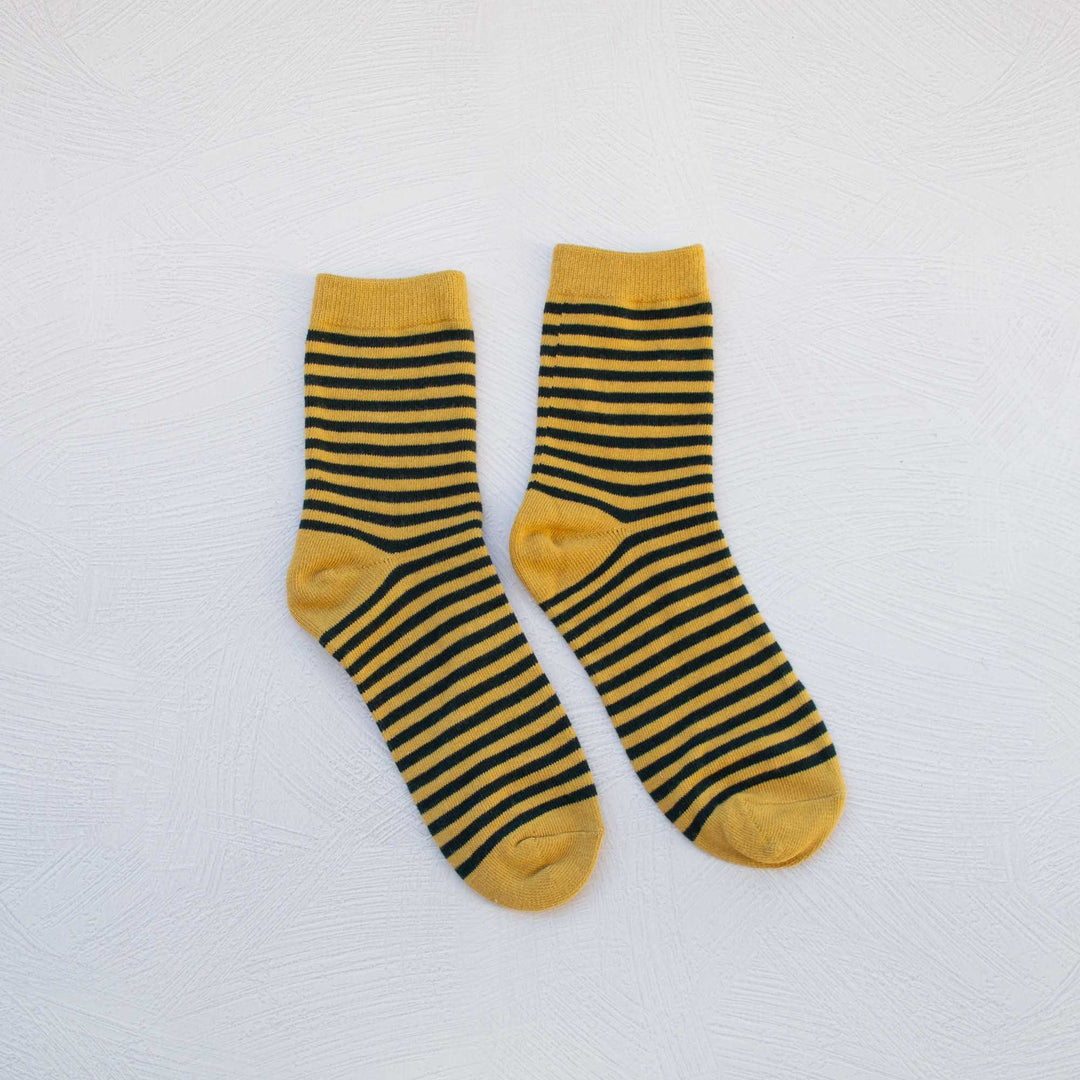 Thin Stripe Casual Socks in Olive Green | Tiepology