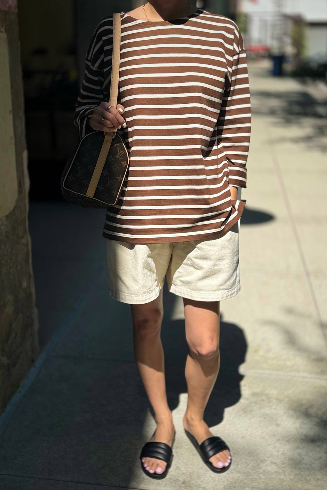 White Stripe on Coffee, Marseille Top