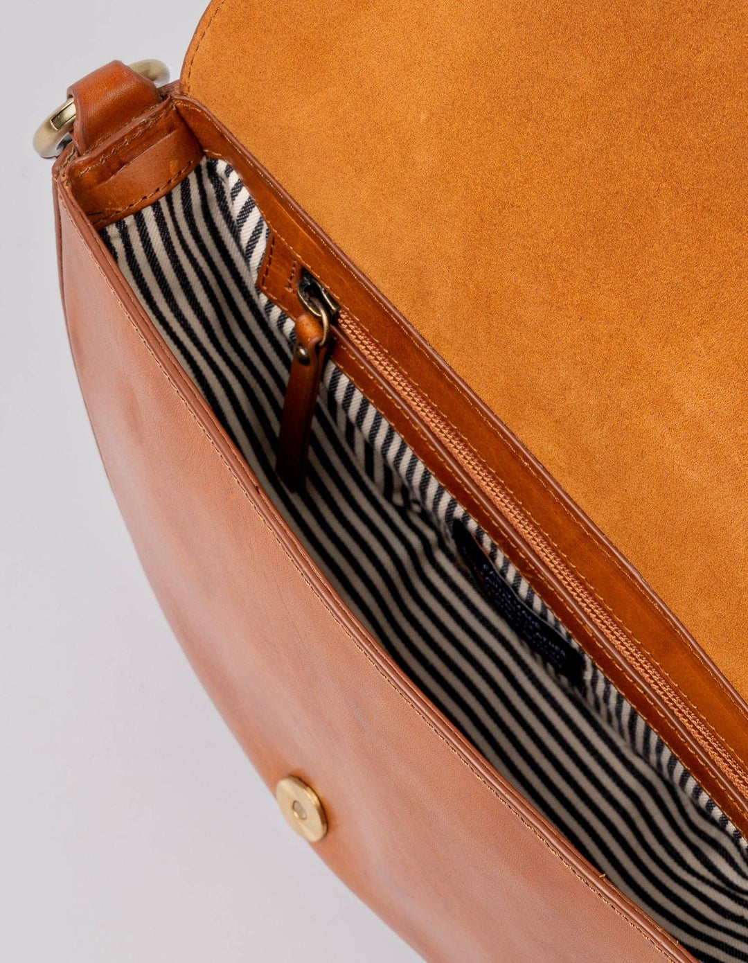 Laura, Cognac Classic Leather