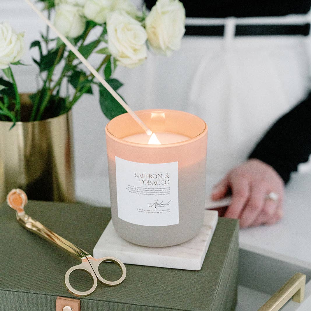 Saffron &amp; Tobacco Candle, 2 Sizes