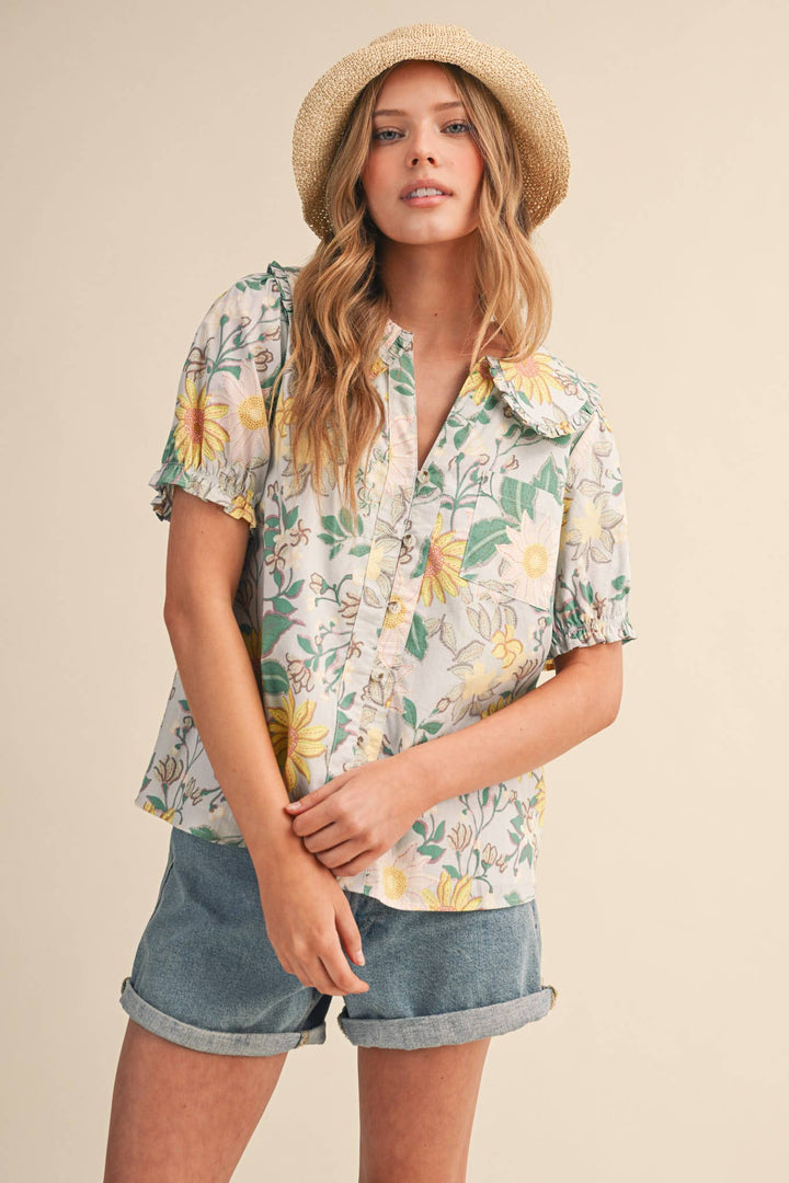 Floral Print Doll Collar Button Down in Mint Floral