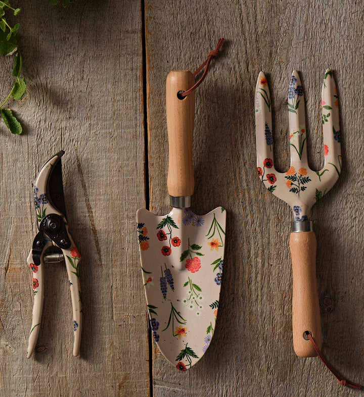 Garden Study Gardening Tool Set