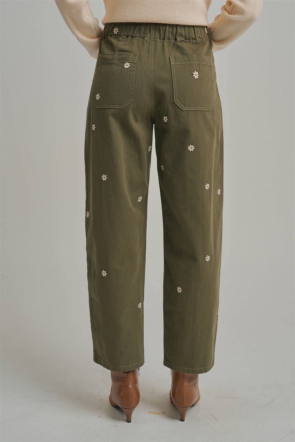 Floral Embroidered Slight Barrel Shaped Relaxed Pants