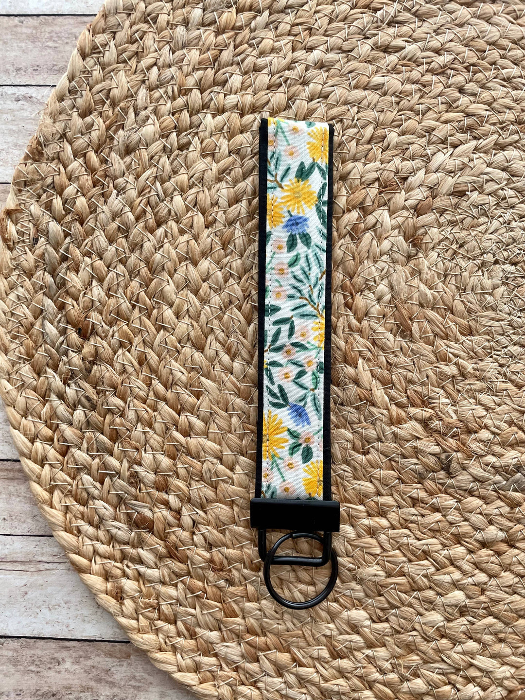 Rifle Paper Co. Daisy Fields Cream Keychain Wristlet