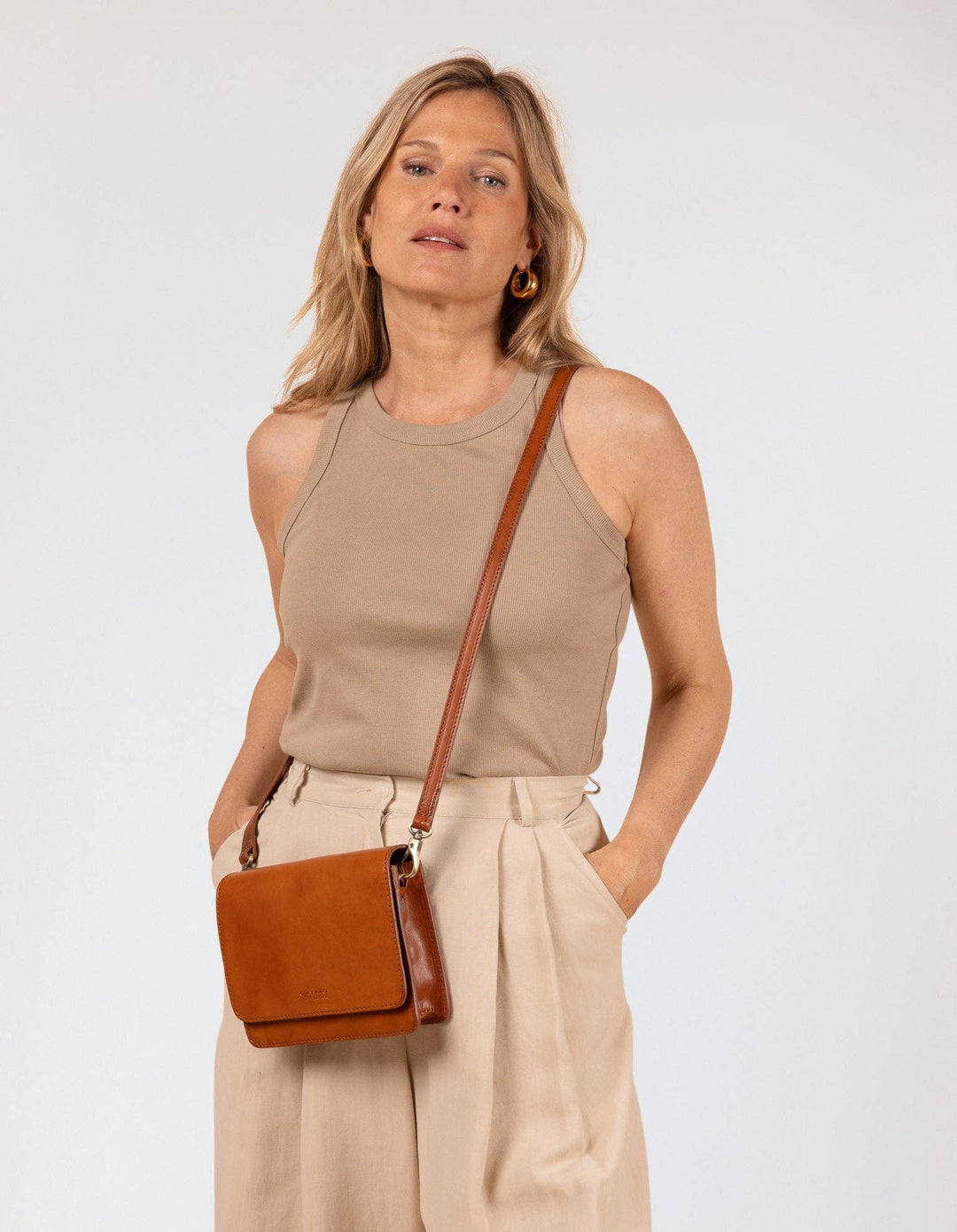 Audrey Mini, Cognac Classic Leather