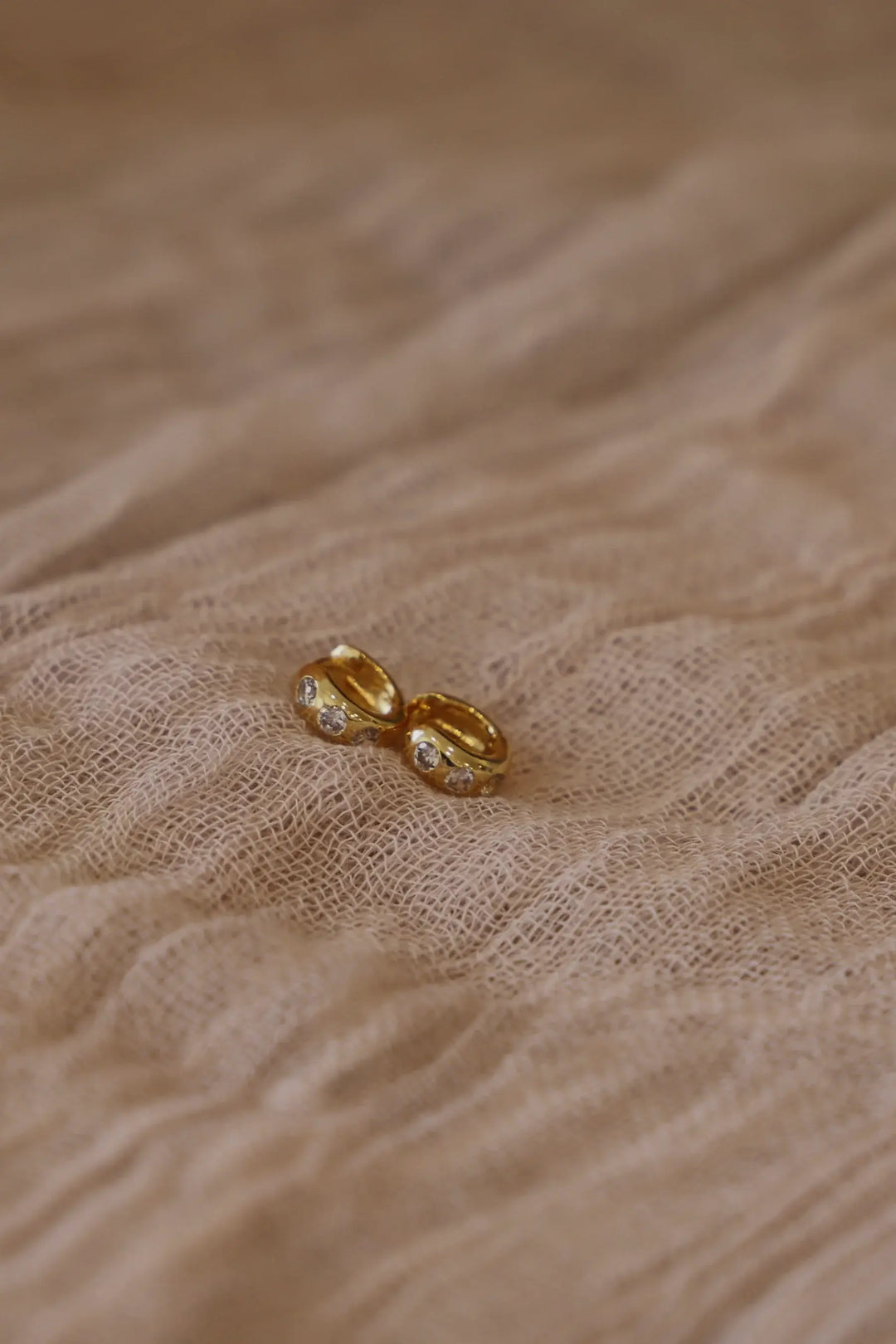 Maeve Huggies in Gold