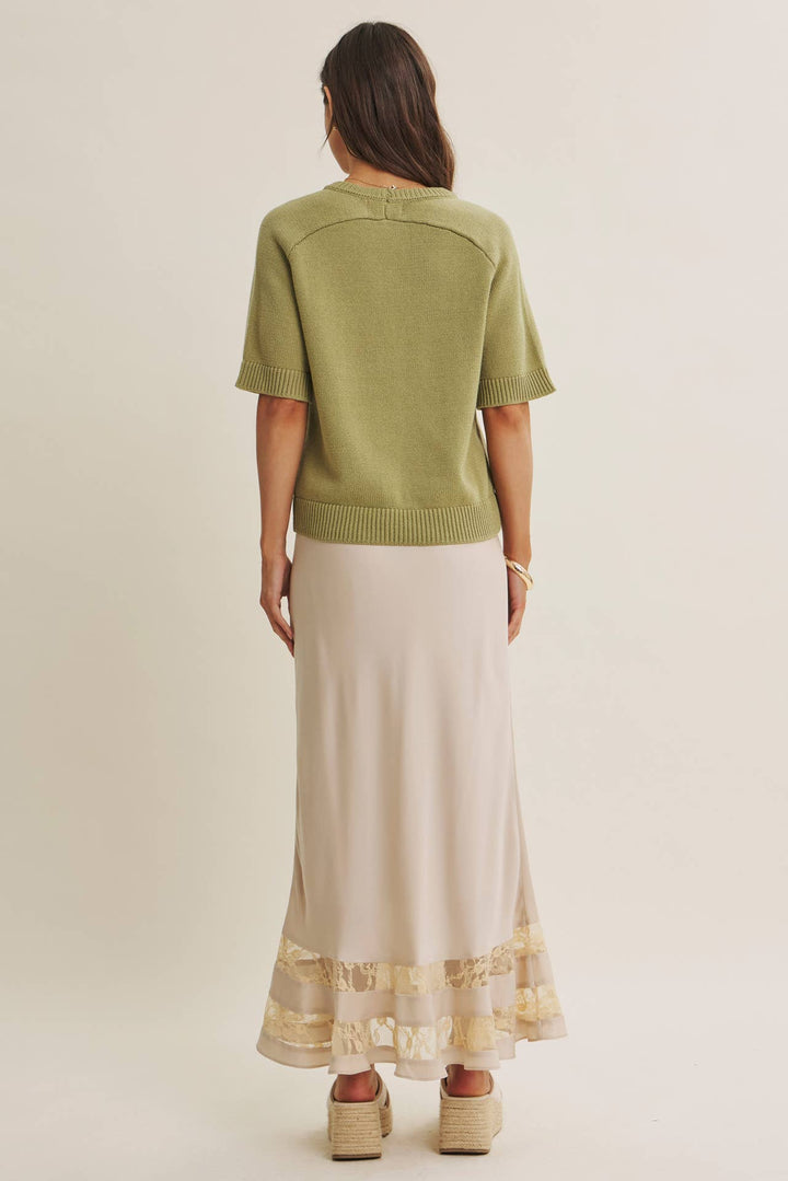 Year-Round Sweater With Raglan Sleeves