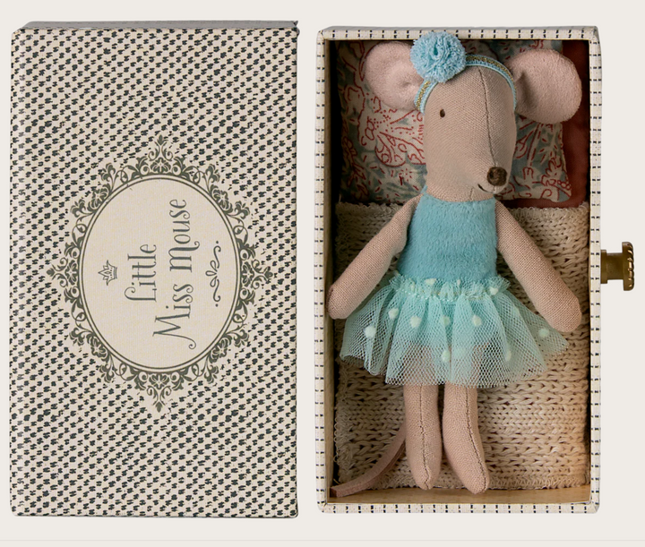 Dance Mouse in Daybed, Little Sister in Blue