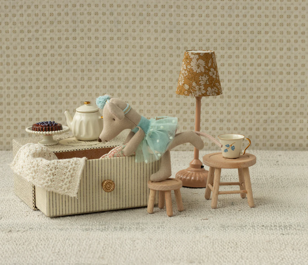 Dance Mouse in Daybed, Little Sister in Blue