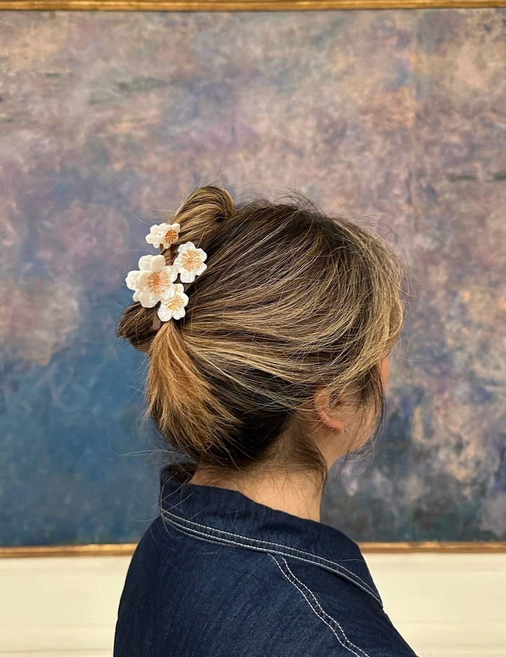 Cherry Blossoms Hair Clip in Snow Blossom