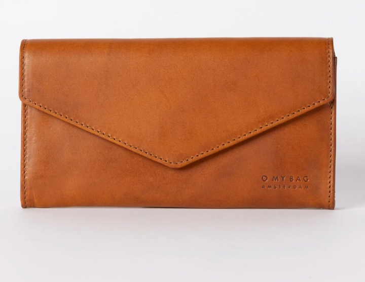Envelope Leather Pixie in Cognac