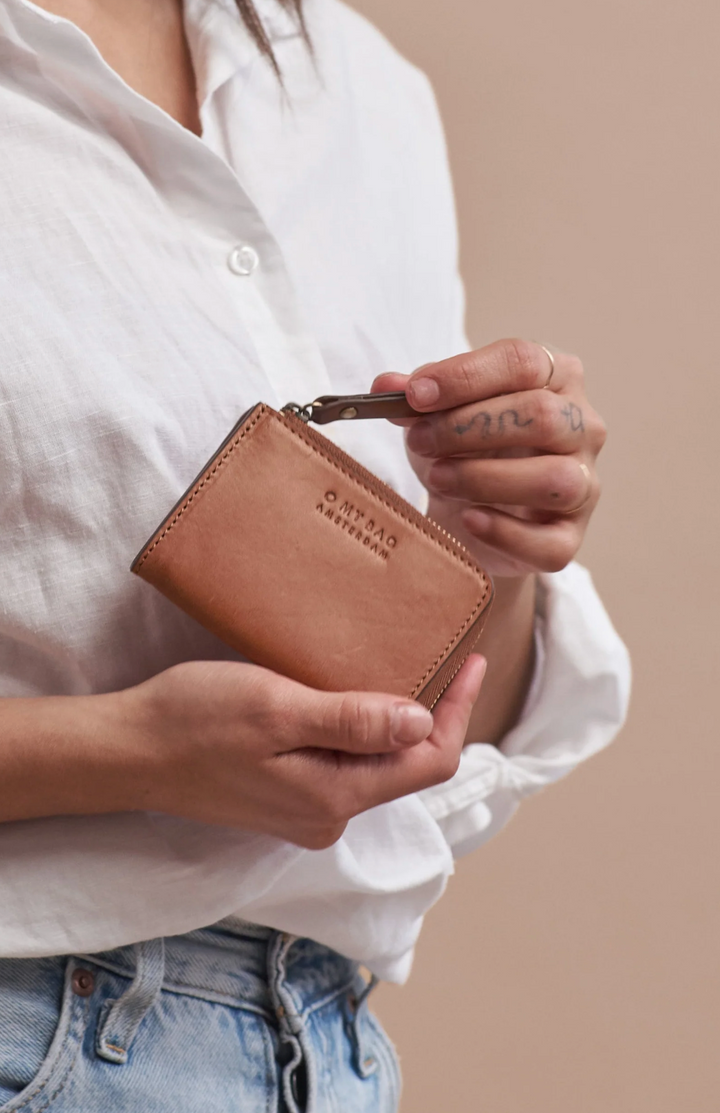 Coco Leather Coin Purse in Cognac