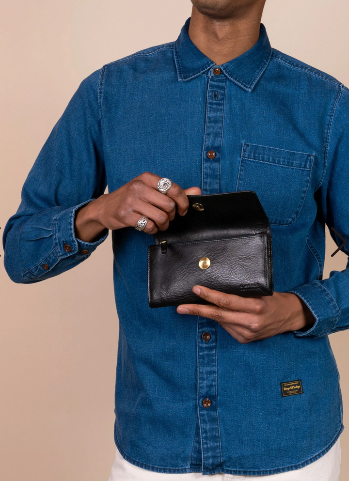 Pau's Leather Pouch in Cognac or Black