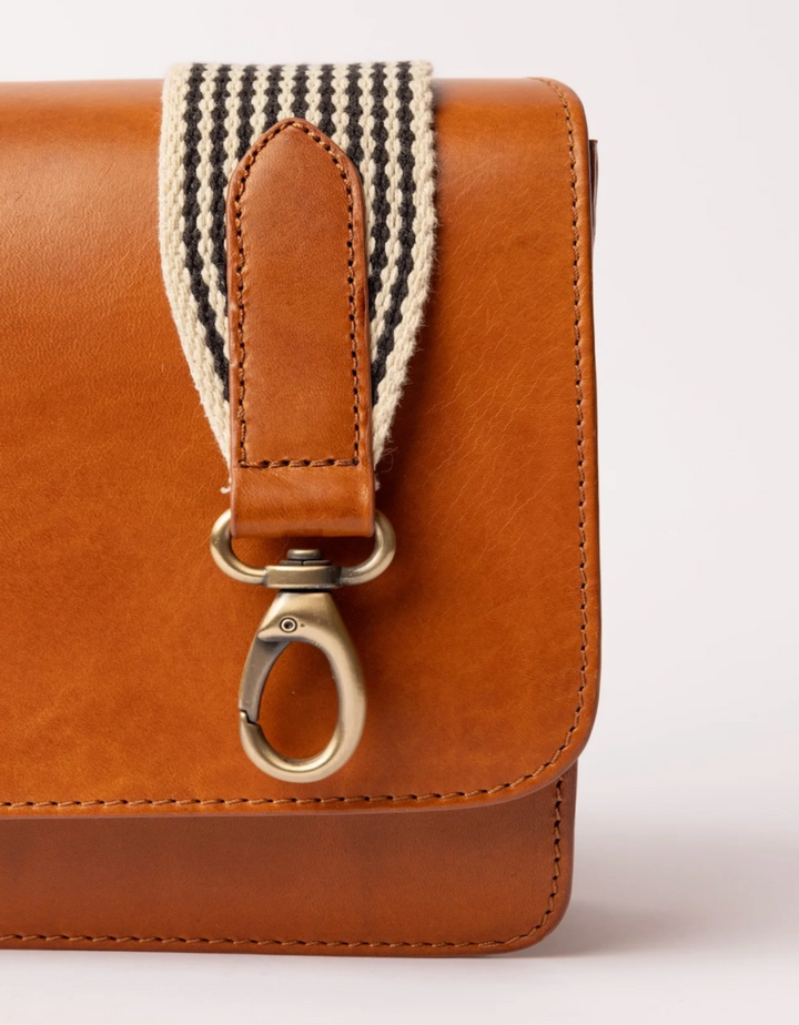 Checkered Webbing Strap in Cognac or Black