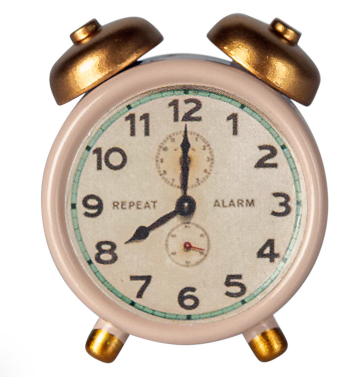 Alarm Clock in Powder, Mouse