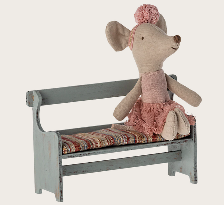 Bench, Mouse