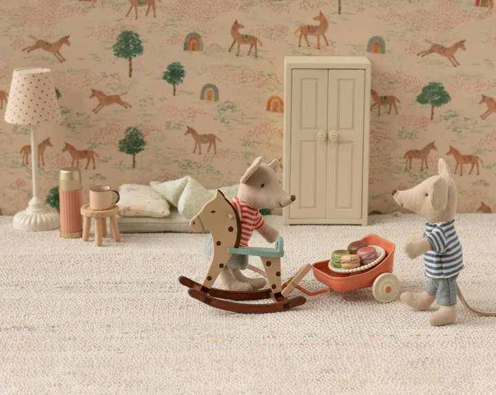 LouiMax and Stella, Little Brother & Sister Mice