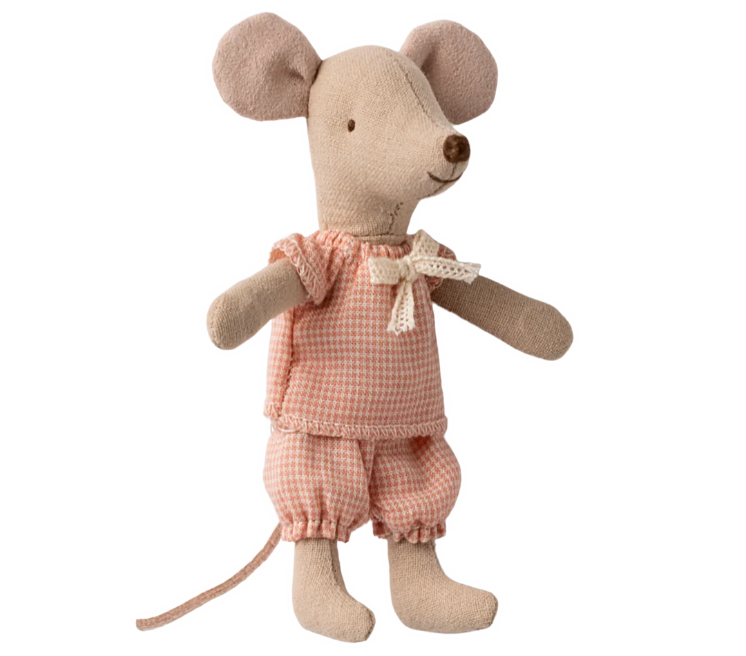 Little Sister Mouse in Matchbox