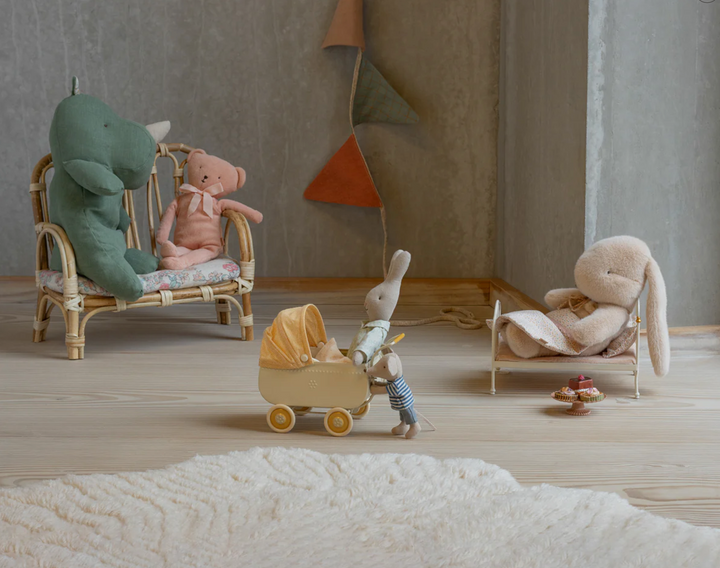 Safari Friends, Medium Rhino in Sage