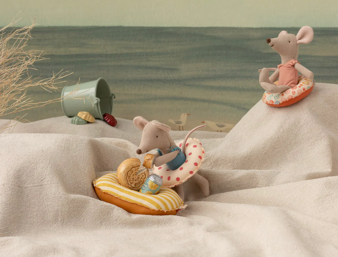 Rubber Boat in Yellow Stripe, Small Mouse