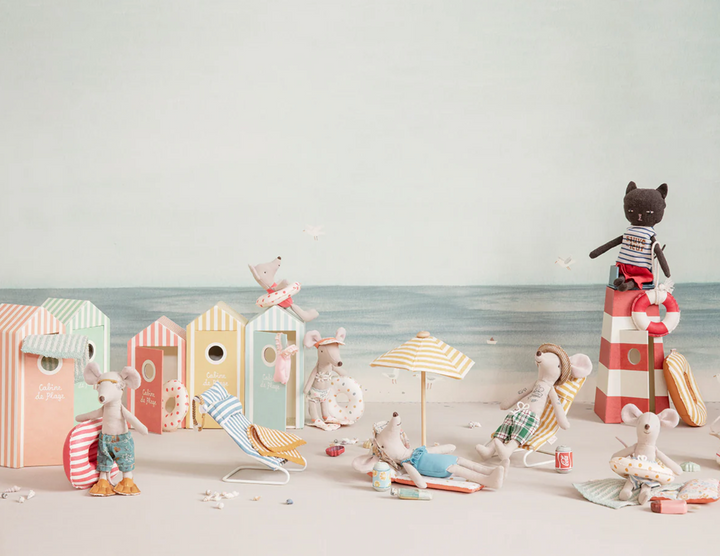 Rubber Boat in Red Stripe, Small Mouse