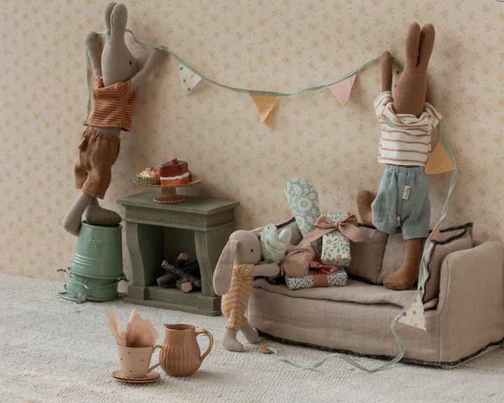 Miniature Garland for Mouse