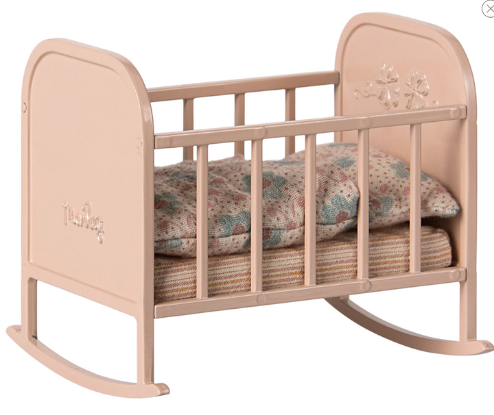 My Cradle in Light Rose, Mouse