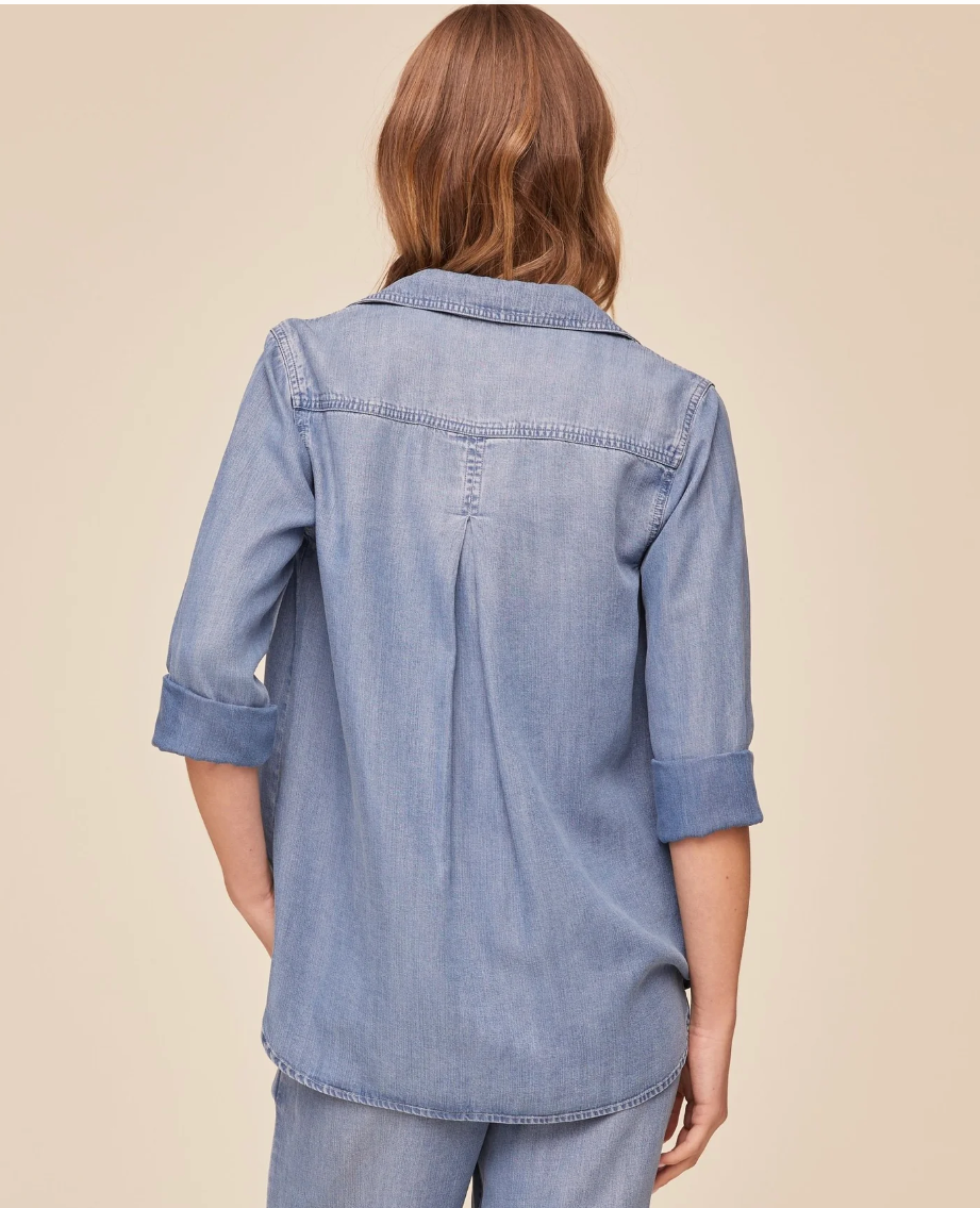 Shirt Tail Button Down in Indigo Harbor Wash