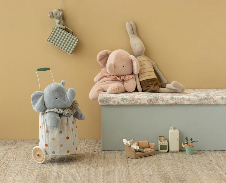 Big Elephant Plush in Powder