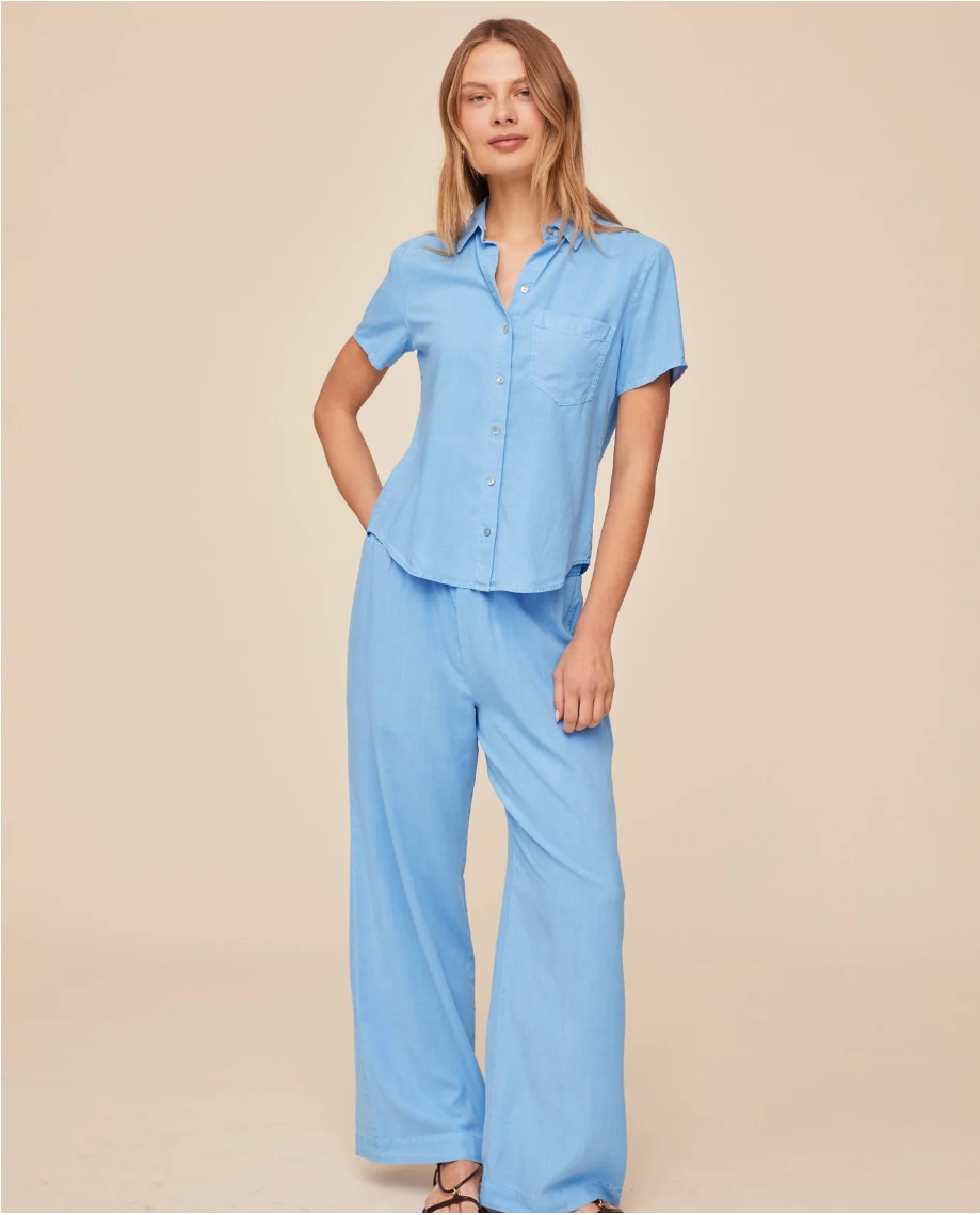 Short Sleeve Pocket Button Down in Tidal Blue