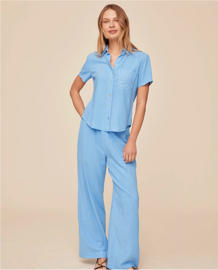 Short Sleeve Pocket Button Down in Tidal Blue
