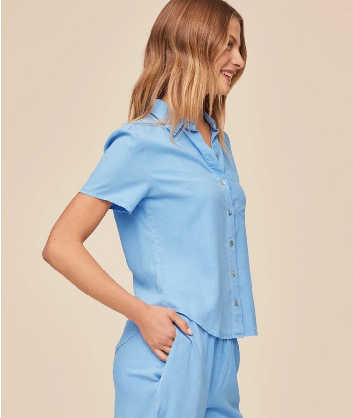 Short Sleeve Pocket Button Down in Tidal Blue