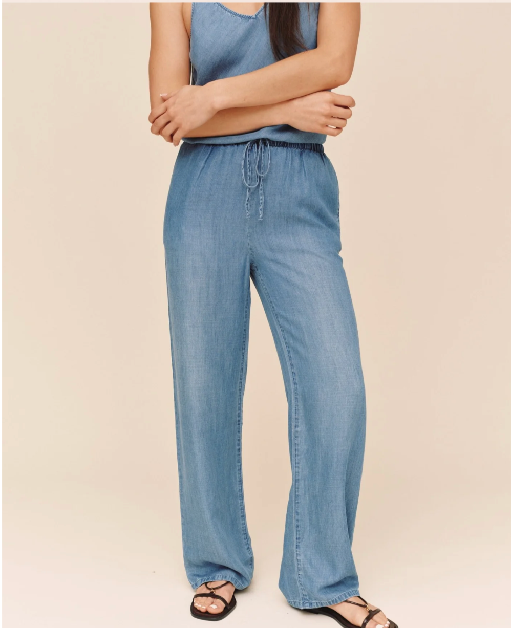 Wide Leg Drawstring Pant