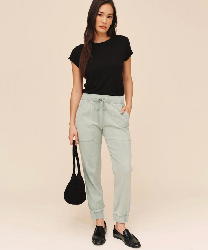 Pocket Jogger in Oasis Green