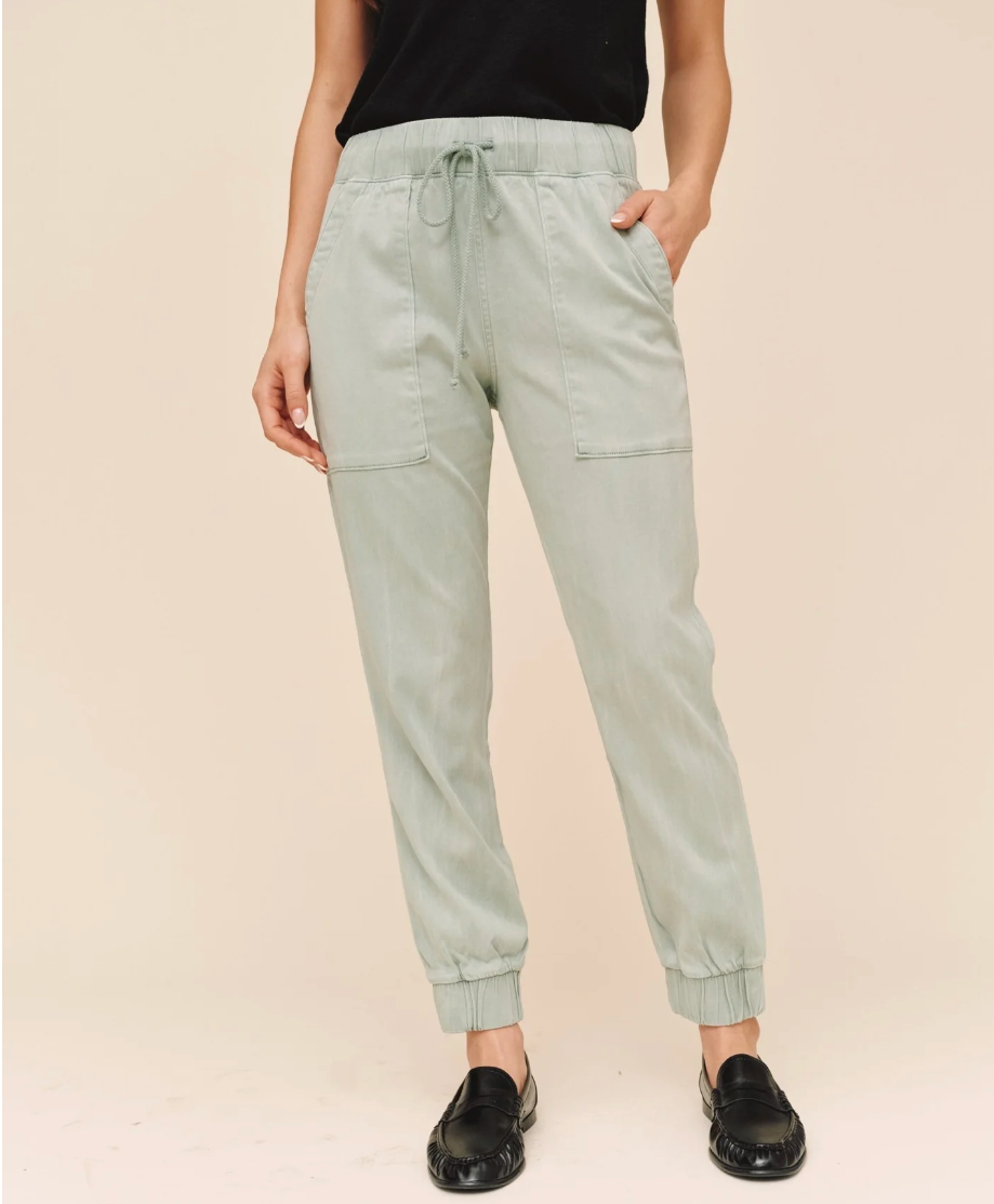 Pocket Jogger in Oasis Green