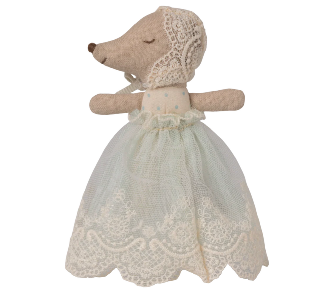 Baby Mouse in Gown in MInt