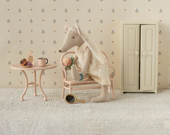 Wedding Dress, Mum Mouse