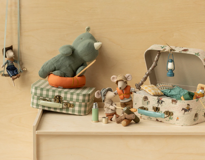 Hiker Mouse, Big Brother in Brown Stripes
