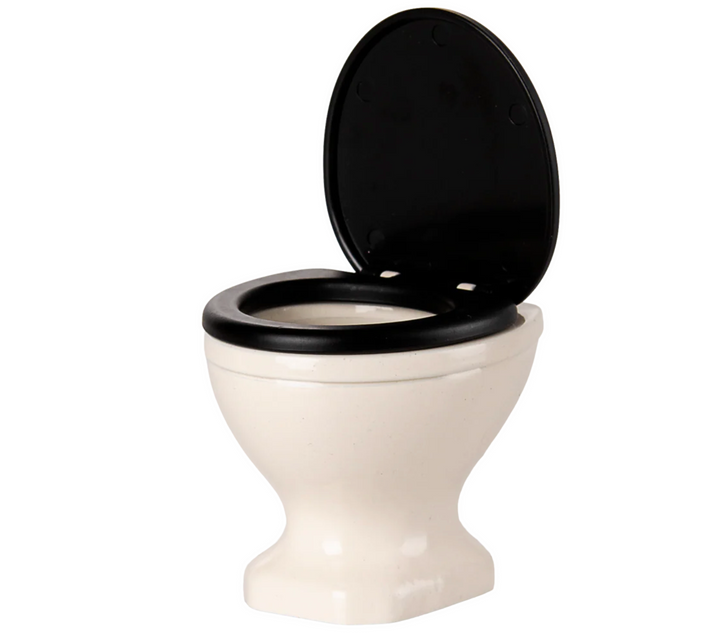 Water Closet, Mouse